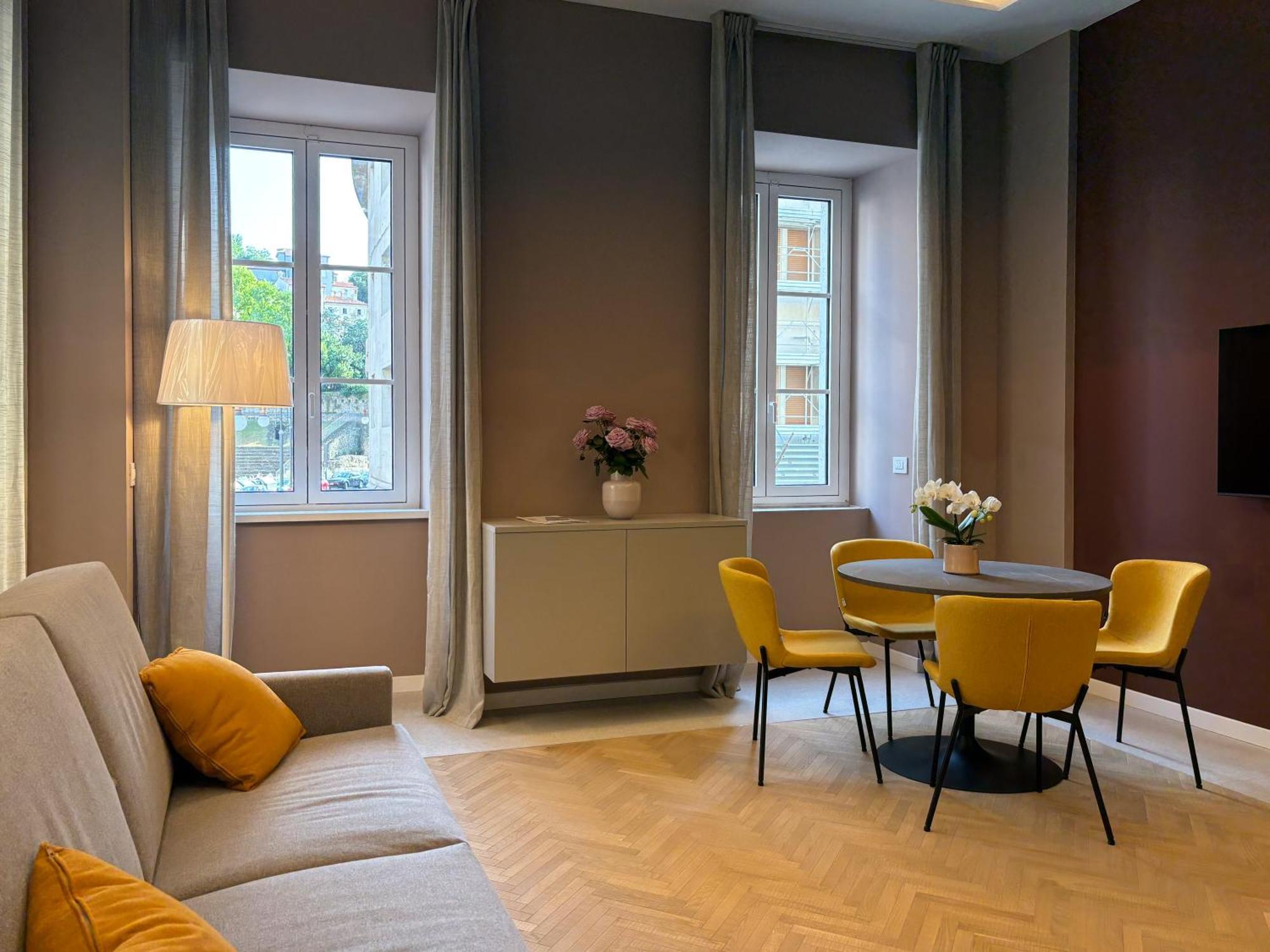 Teatro Romano Exclusive Suites Trieste Exterior photo