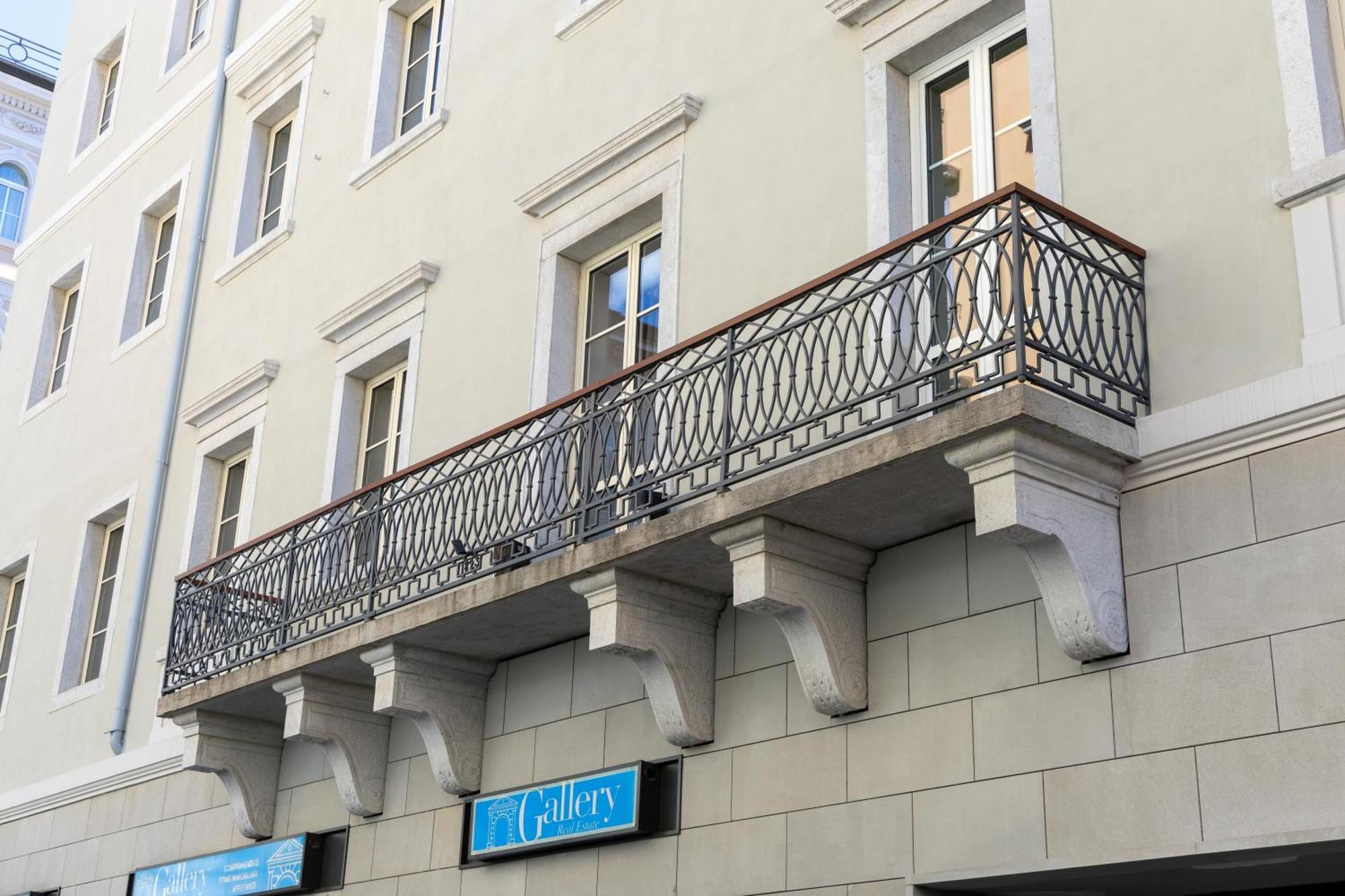 Teatro Romano Exclusive Suites Trieste Exterior photo