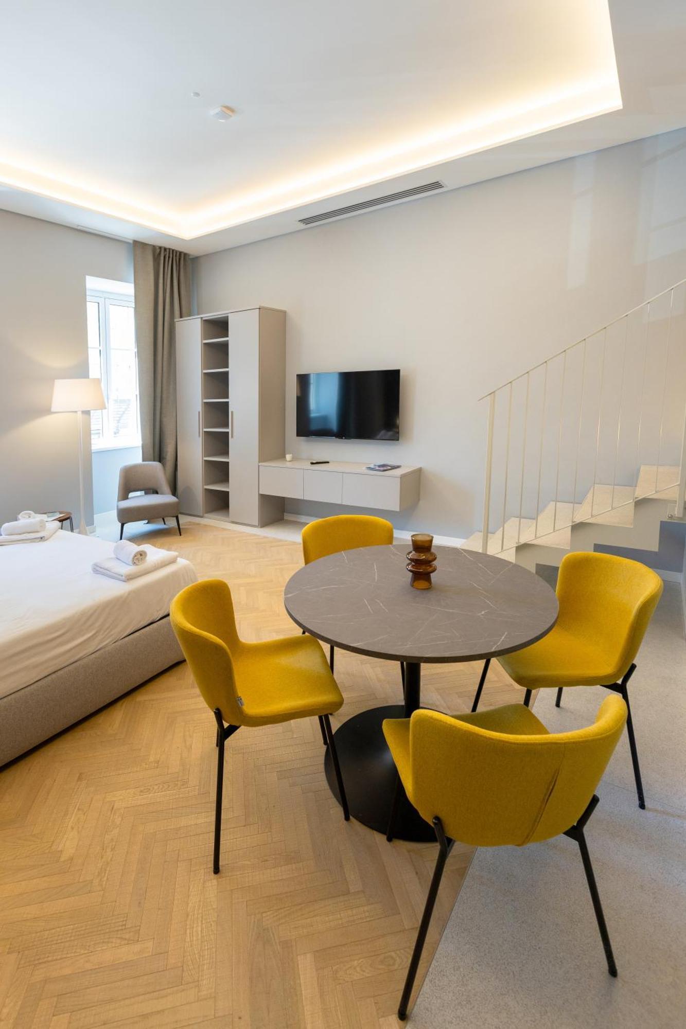 Teatro Romano Exclusive Suites Trieste Exterior photo